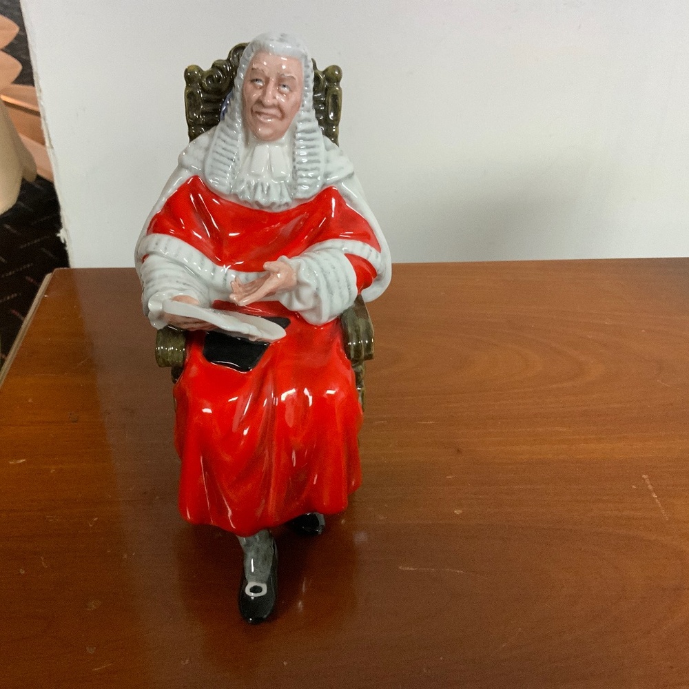 Vintage Royal Doulton-The Judge